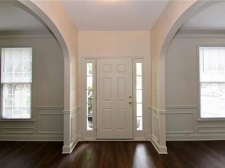 3060 Winston Terrace Ct — Photo 2
