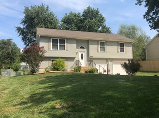 7627 Pine St, Manassas, VA 20111