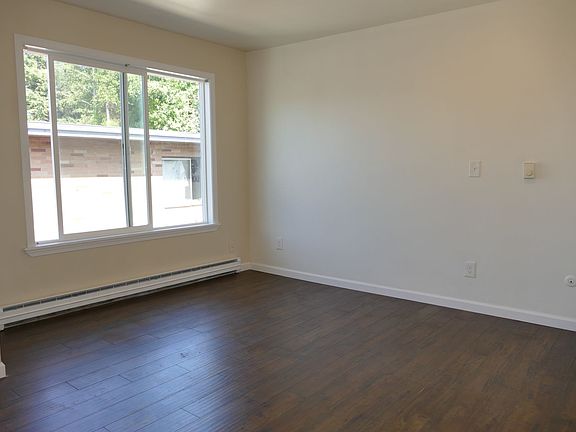 3rd image of 9030 Greenwood Ave N #203