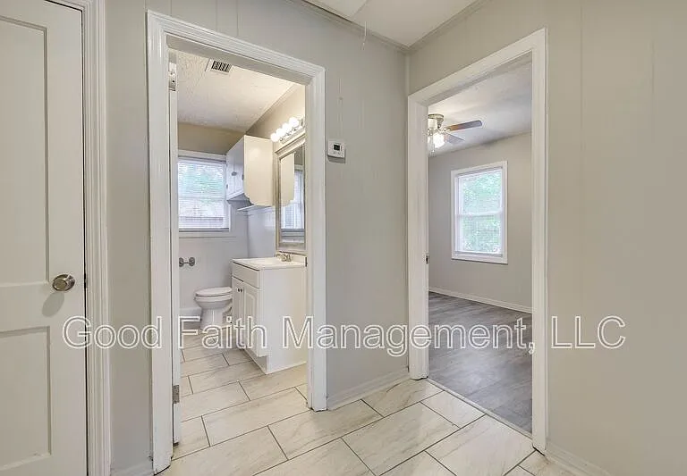 1813 Alder Dr — Photo 21