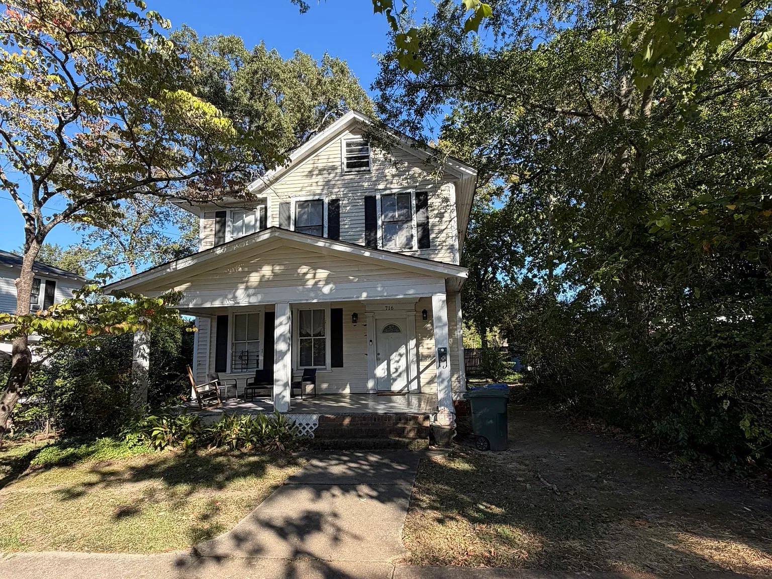 4 bed, 2000 sqft, $3,800 — Photo 1