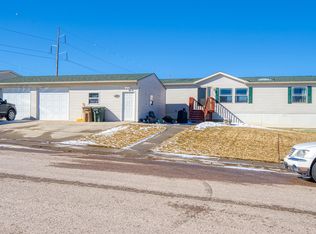 1303 Plumcreek Ave, Gillette, WY 82716