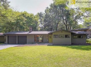 7625 Tomahawk Rd, Prairie Village, KS 66208