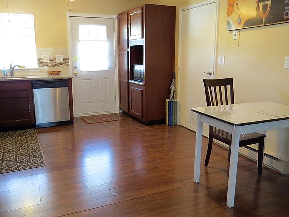 4th image of 1250A Hamilton Ct #100A