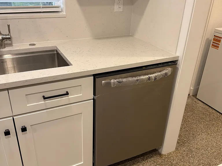 182 W Lakeview Ave — Photo 14