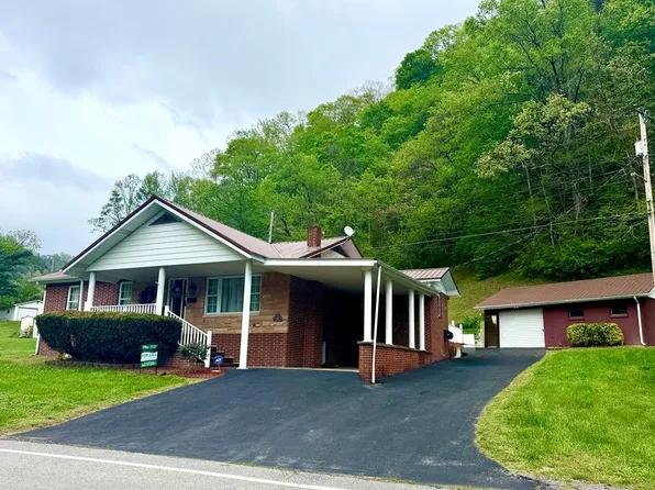 608 Beaver Creek Rd, Elkhorn City, KY 41522