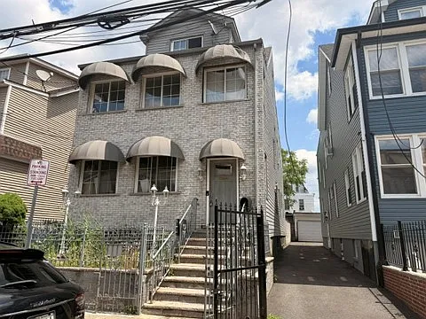 190 Vermont Ave — Photo 18