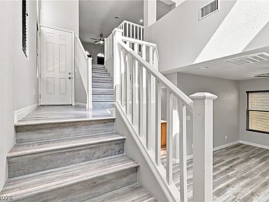 10590 Longoria Garden St, Las Vegas, NV 89141, photo 2