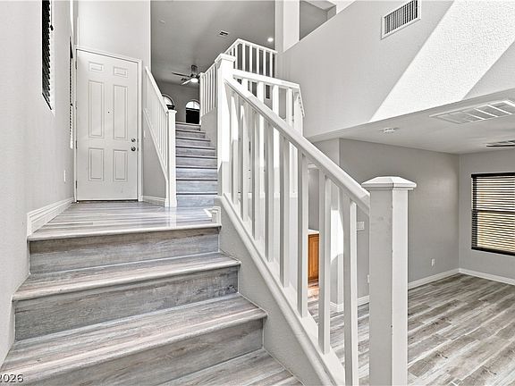 2nd image of 10590 Longoria Garden St