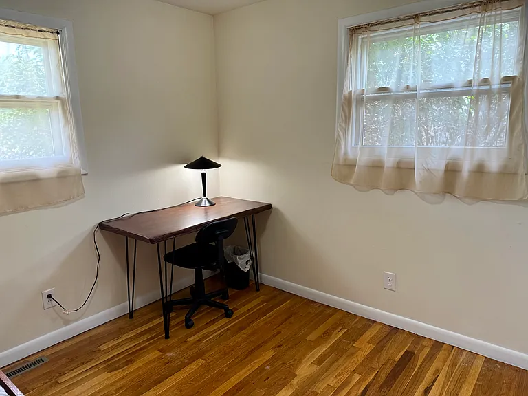 2408 Judy Ave — Photo 12