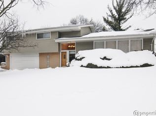1701 Winthrop Rd, Highland Park, IL 60035