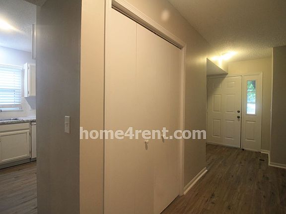 4th image of 11929 Goodman St