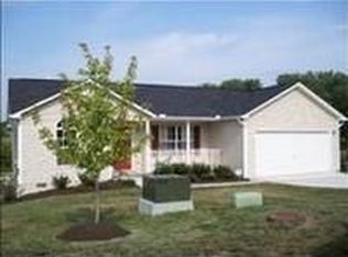1201 Quiet Brook Ln, Knoxville, TN 37914