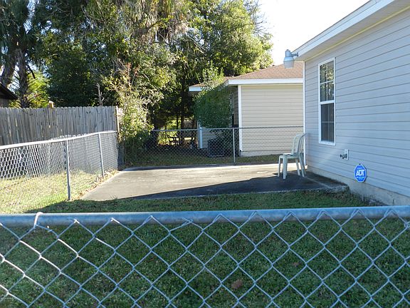 4th image of 2065 Hartridge St