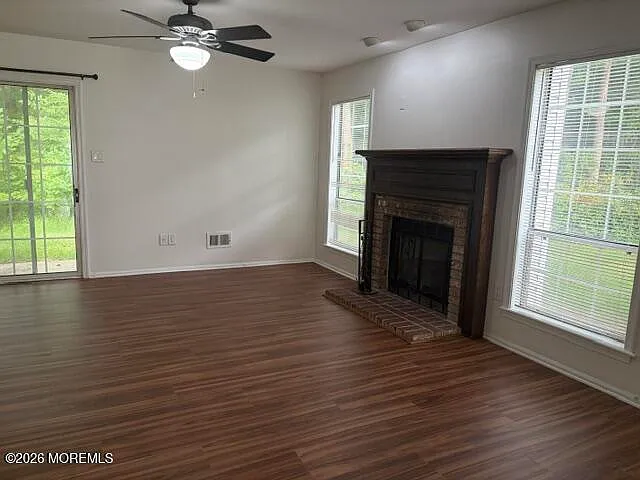 3 bed, 2.5 bath, 1868 sqft, $3,495 — Photo 2