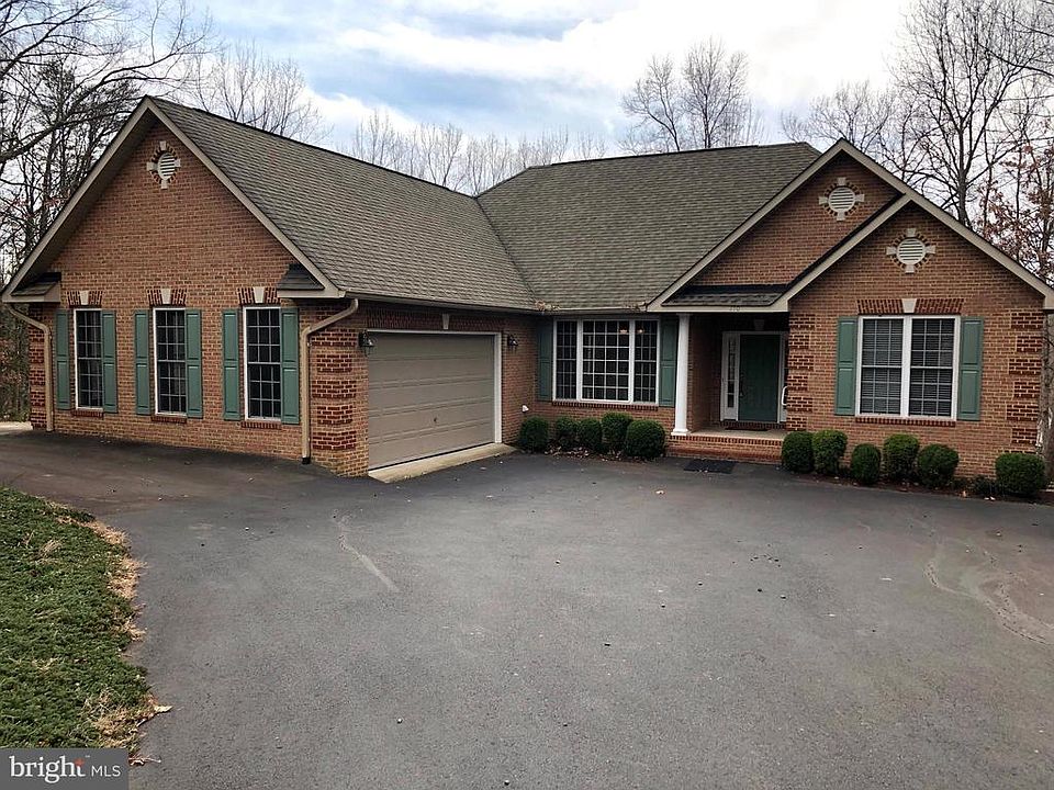 1st image of 110 Hunt Ln