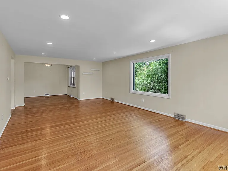 69 Berryman Dr — Photo 5