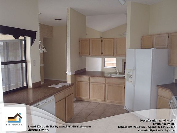 2nd image of 1142 Winderwycke Ct