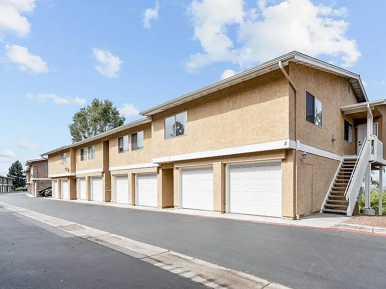 4262 Mesa Vista Way #8 — Photo 21