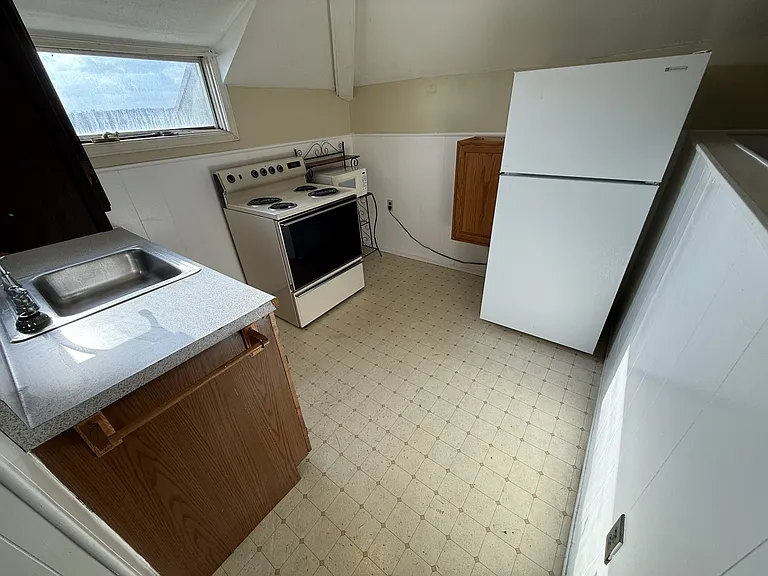 6271 Riverside Dr #7 — Photo 4