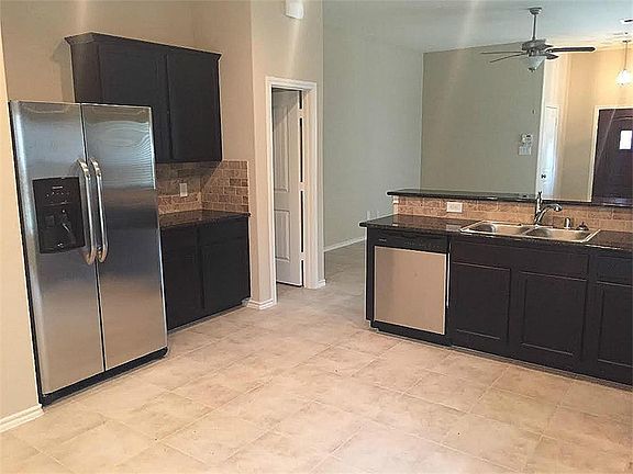 2nd image of 3611 Goldleaf Trail Dr
