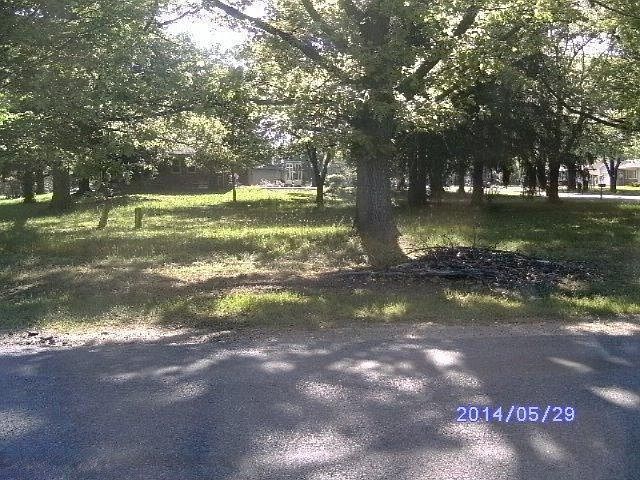 1st image of E Delaware Ave