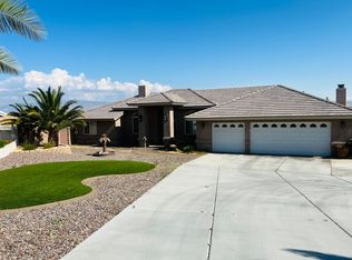 18569 Olalee Ln, Apple Valley, CA 92307