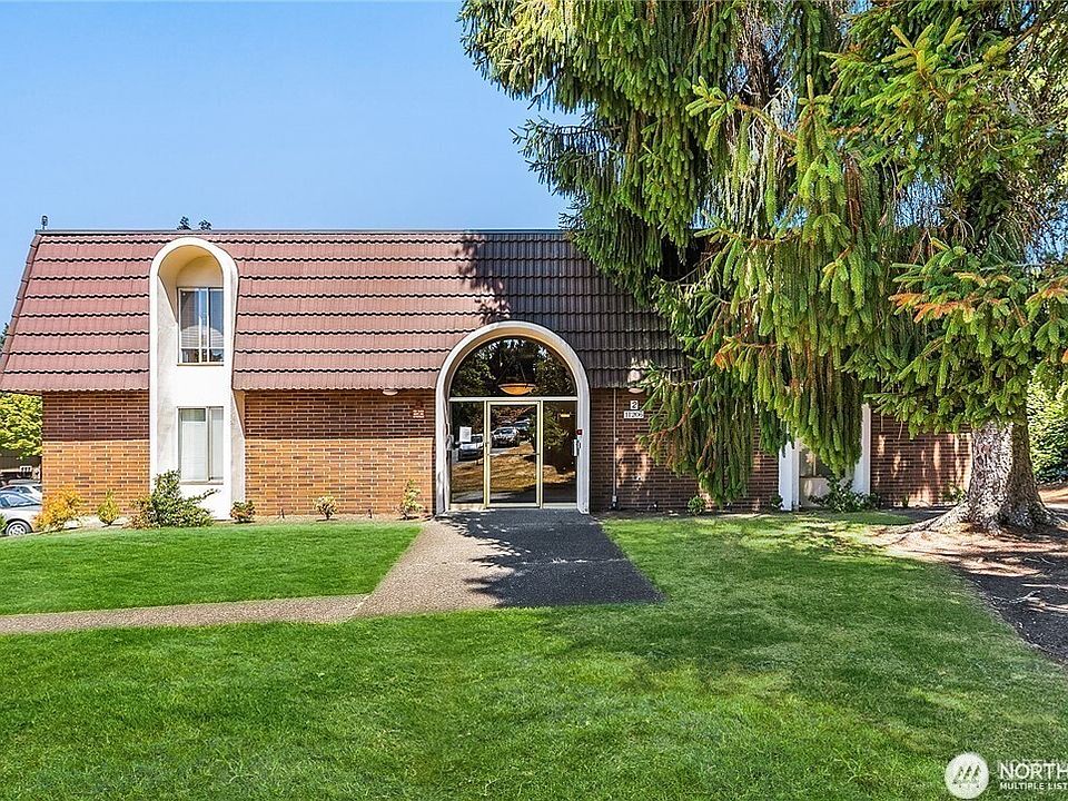1st image of 11004 NE 68th Street #918