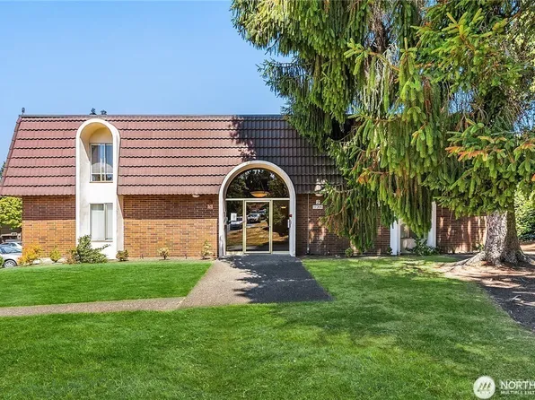 11004 NE 68th Street #918, Kirkland, WA 98033