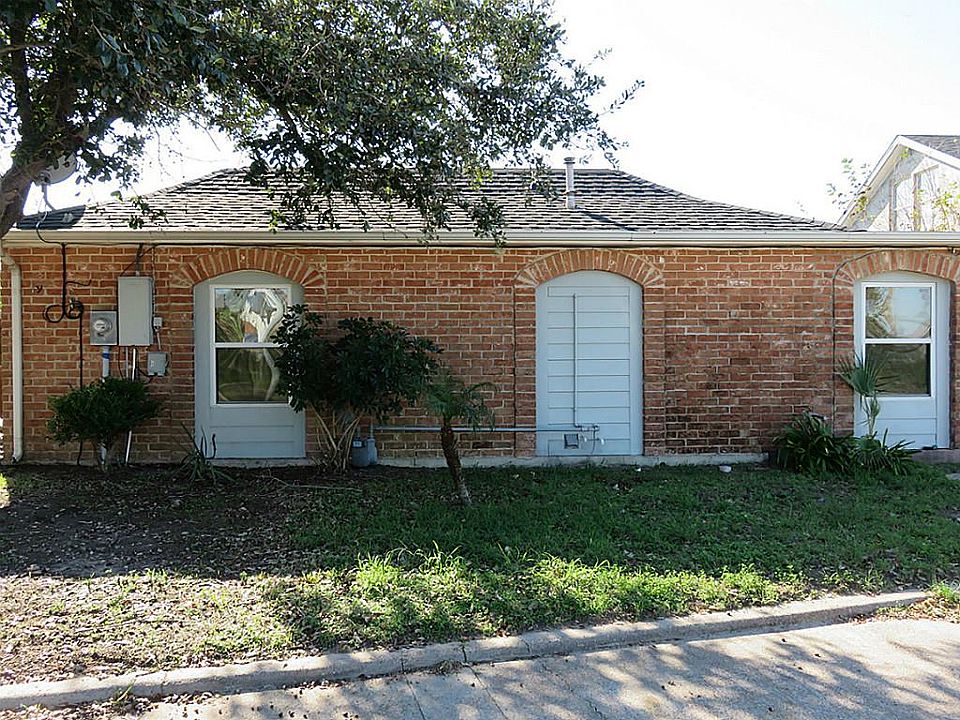 1st image of 19 Back Bay Cir