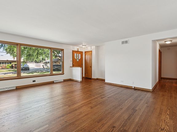 5th image of 10705 S Plahm Ct