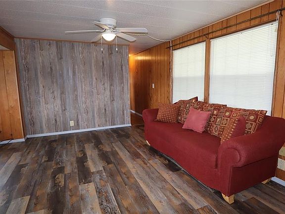 4th image of 417 NE 64TH AVENUE