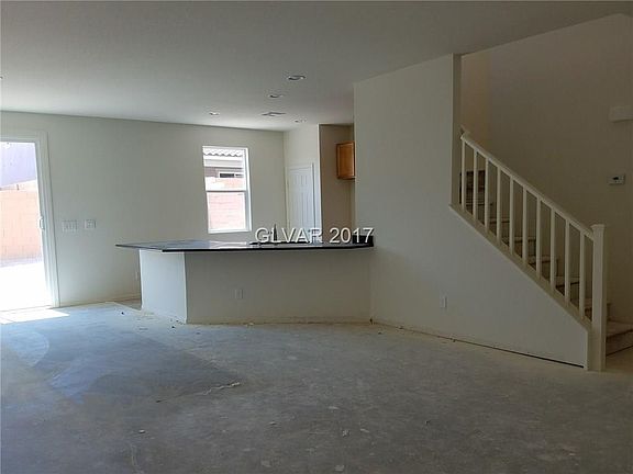 3rd image of 9193 Valley Betica Ave