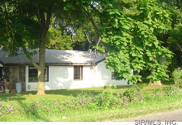 2nd image of 605 N Rock Island Ave