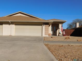 315 E Mescalero Rd, Roswell, NM 88201