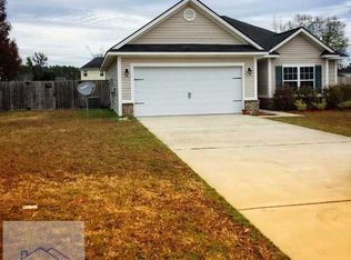 203 Cumberland Dr NE, Ludowici, GA 31316