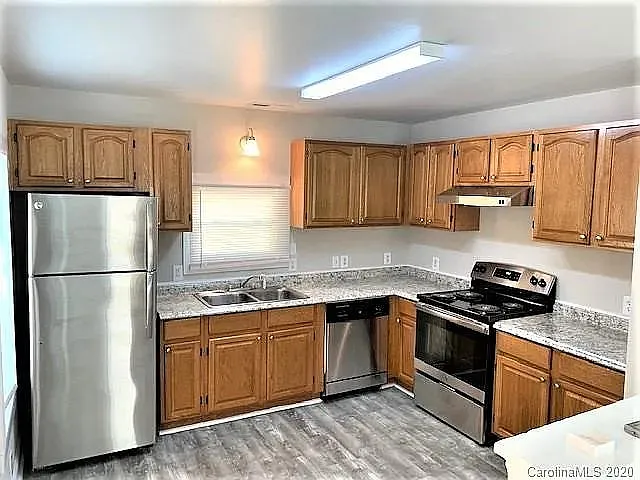 jpg - 1325 11th St