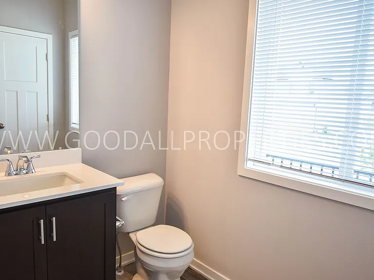 1730 Howard Dr — Photo 7