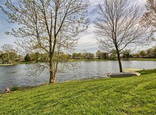 116 Sherwood Dr, Glen Carbon, IL