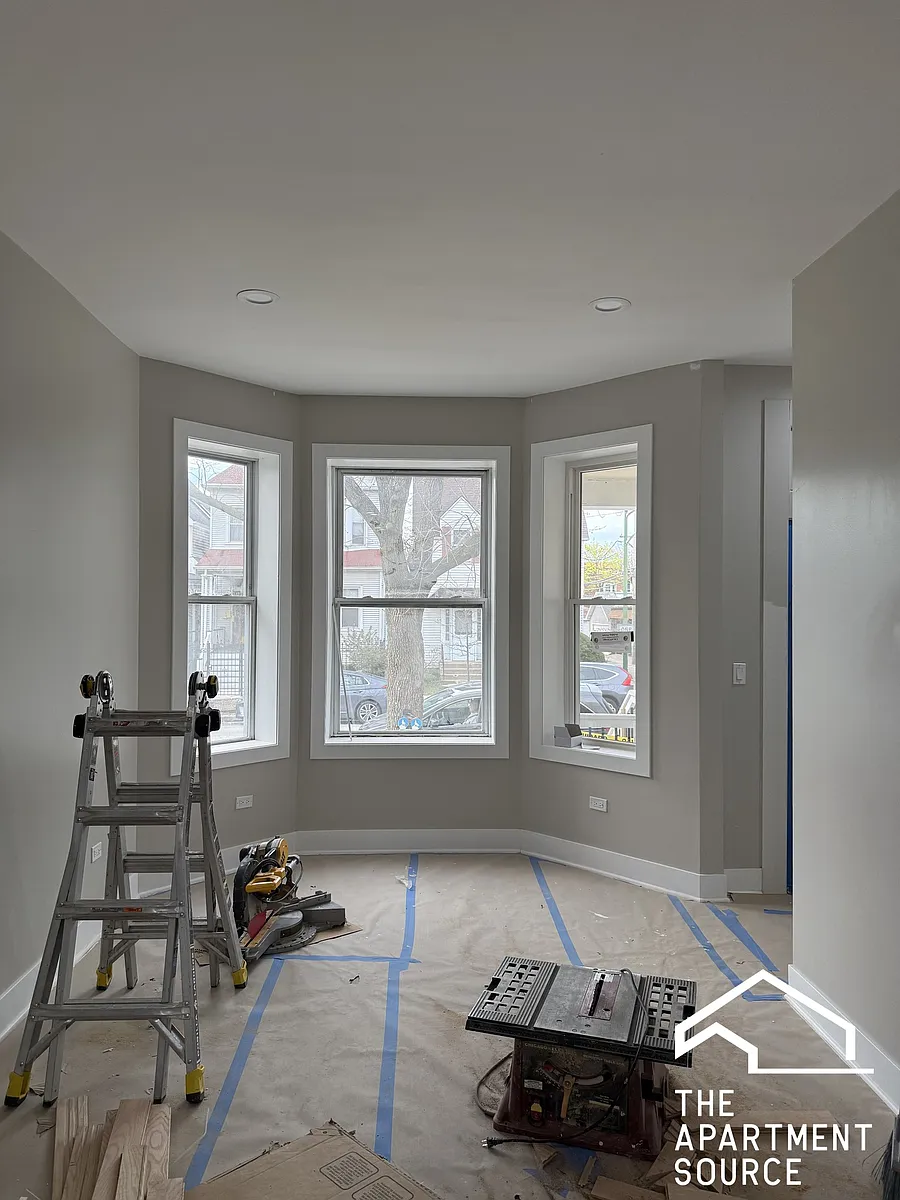Building Photo - 1617 W Berwyn Ave #1