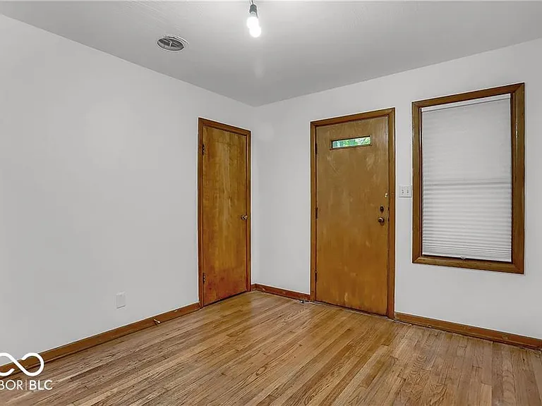 760 W Pine St — Photo 43