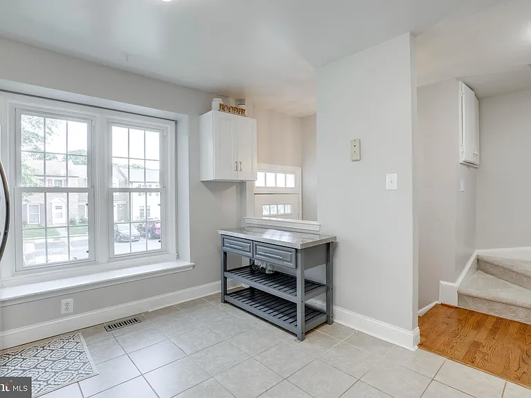 8657 Dellway Ln — Photo 10