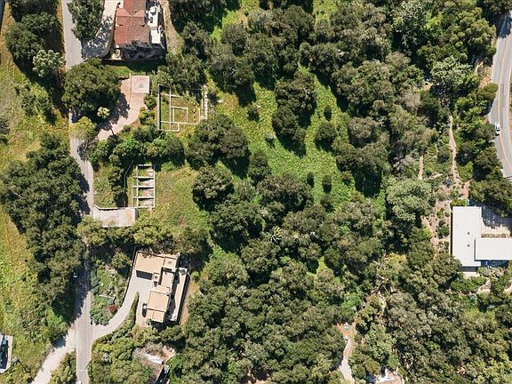 4th image of 225 Conejo Rd
