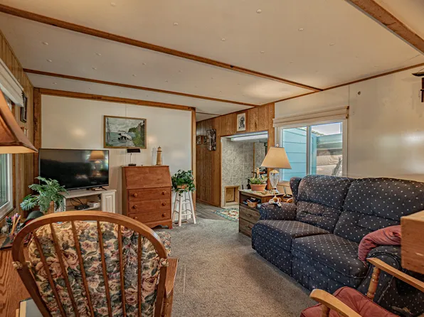 515 E Main St Unit 25, Rogue River, OR 97537