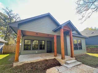 610 E Shepherd St, Denison, TX 75021