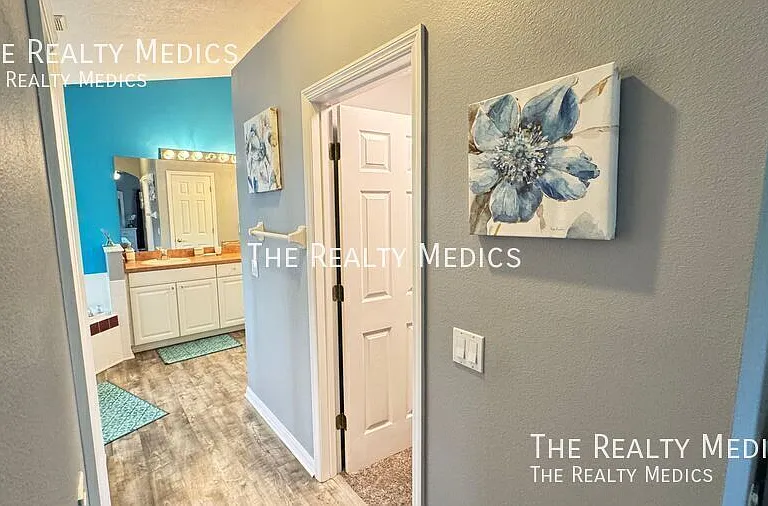 4802 Cumbrian Lakes Dr — Photo 32