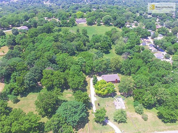 5th image of 106 S Forest Ave