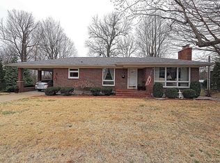 305 Hillsboro Rd, Farmington, MO 63640