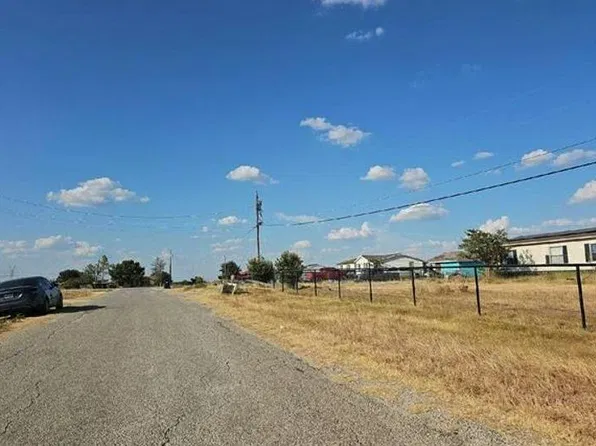 5908 Elderberry Ct, Joshua, TX 76058