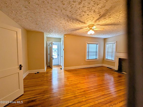 2nd image of 1004 Ward Street